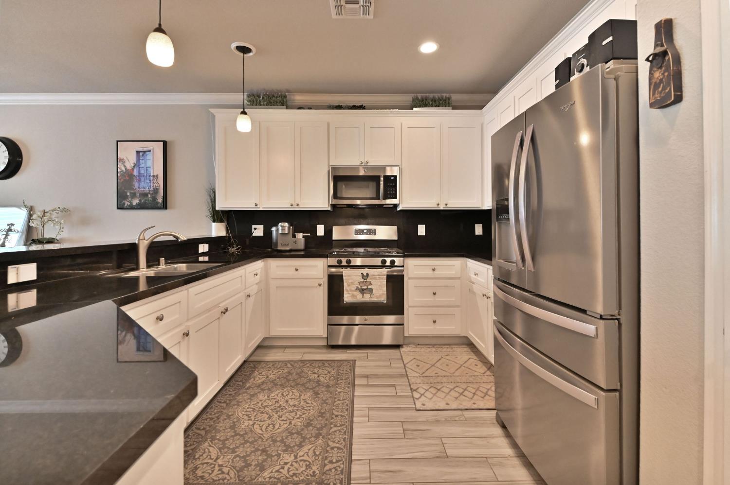 Detail Gallery Image 6 of 53 For 716 Clover Dr, Ione,  CA 95640 - 3 Beds | 2 Baths