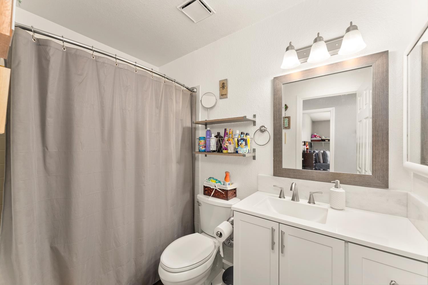 Detail Gallery Image 26 of 47 For 7679 Lakewood Park Dr, Sacramento,  CA 95828 - 2 Beds | 2 Baths