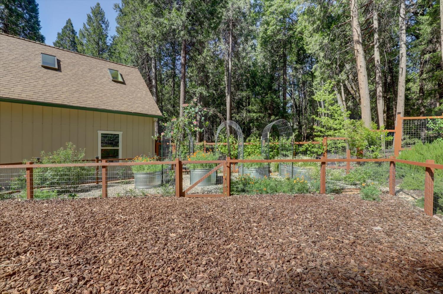 Detail Gallery Image 78 of 99 For 13459 Bass Trail, Grass Valley,  CA 95945 - 4 Beds | 3 Baths
