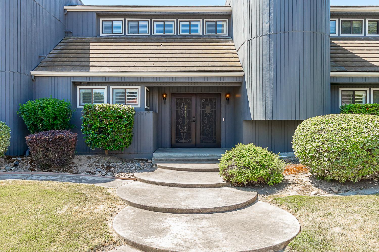Detail Gallery Image 4 of 35 For 2508 Hilversum Ln, Modesto,  CA 95356 - 5 Beds | 3/1 Baths