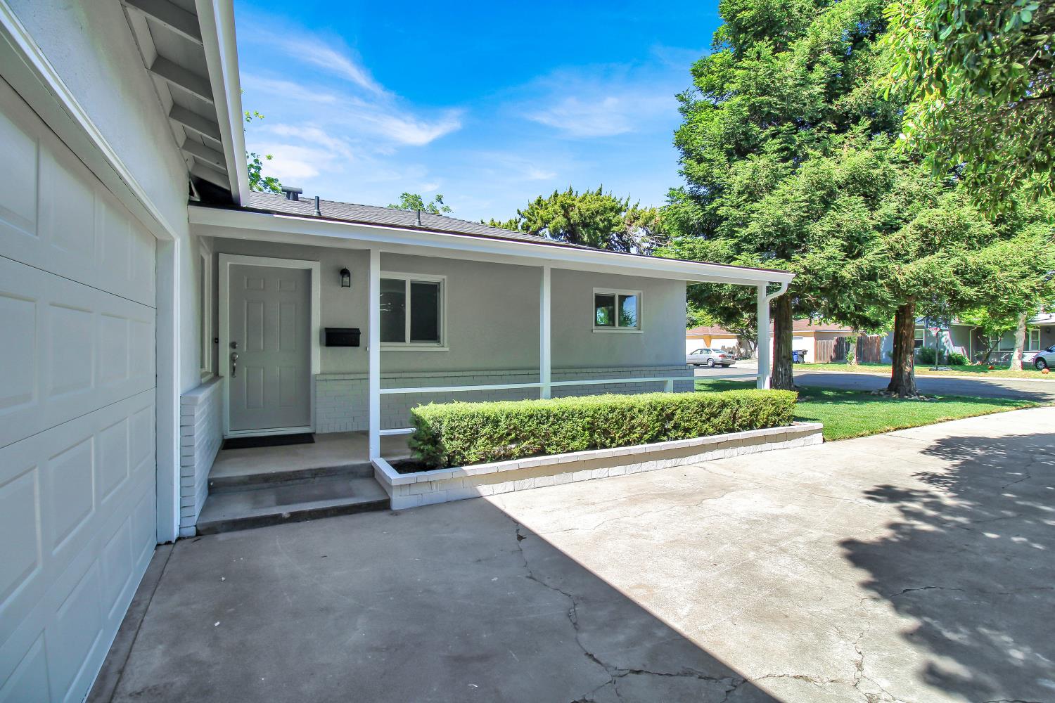 Detail Gallery Image 8 of 49 For 1523 Overholtzer Dr, Modesto,  CA 95355 - 3 Beds | 1 Baths