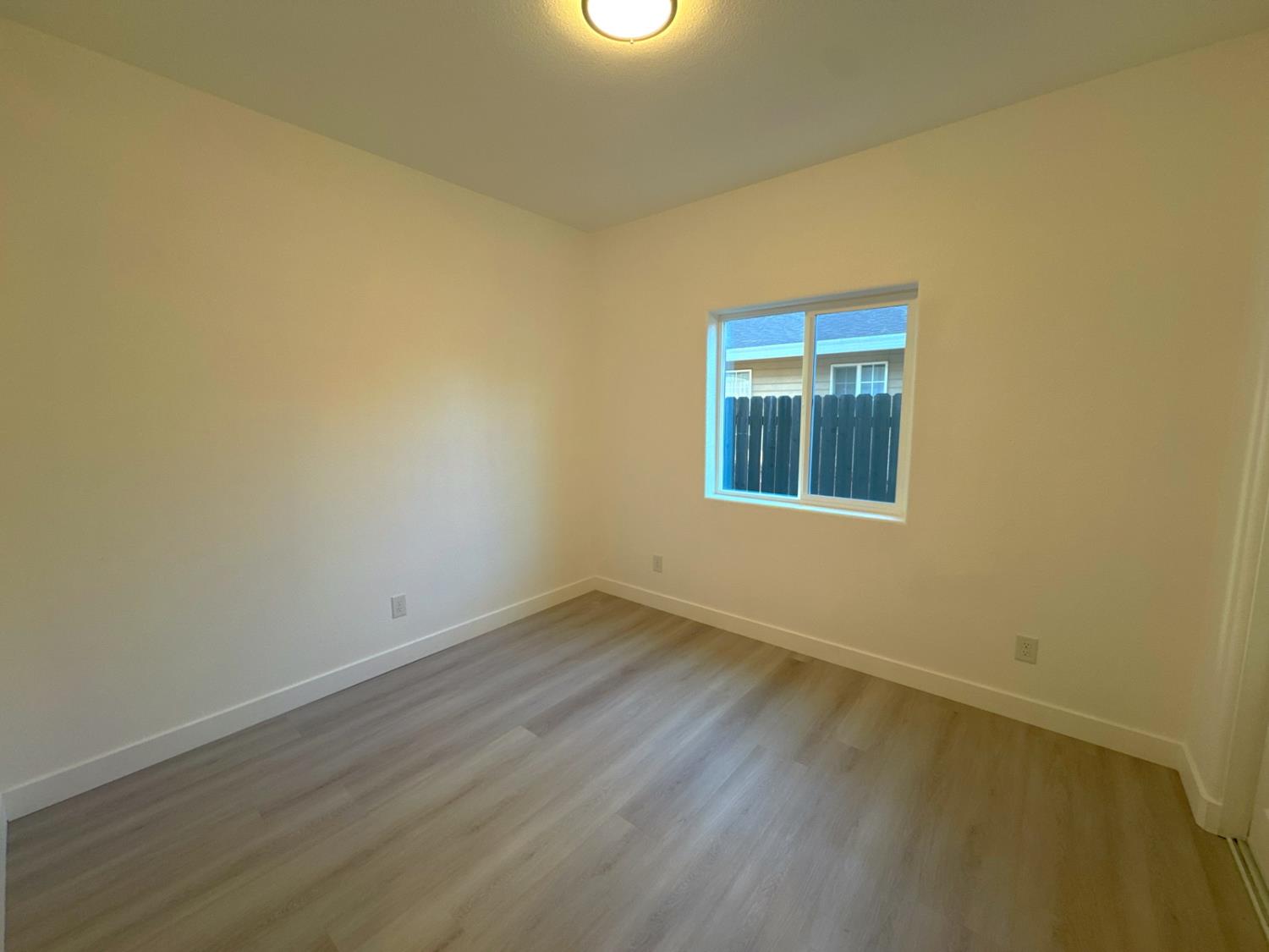 Detail Gallery Image 31 of 41 For 4821 36th St, Sacramento,  CA 95820 - 3 Beds | 2 Baths