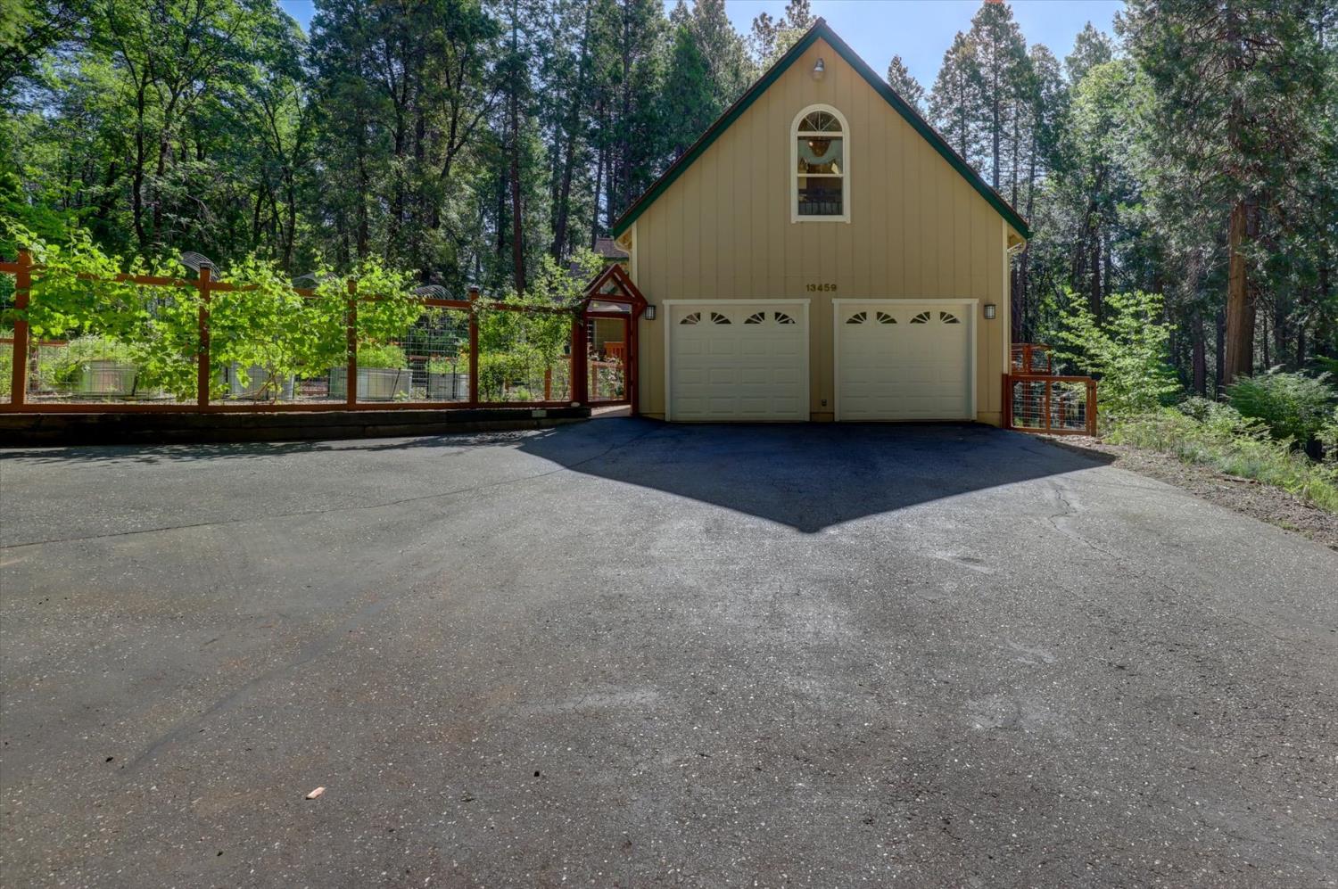 Detail Gallery Image 72 of 99 For 13459 Bass Trail, Grass Valley,  CA 95945 - 4 Beds | 3 Baths