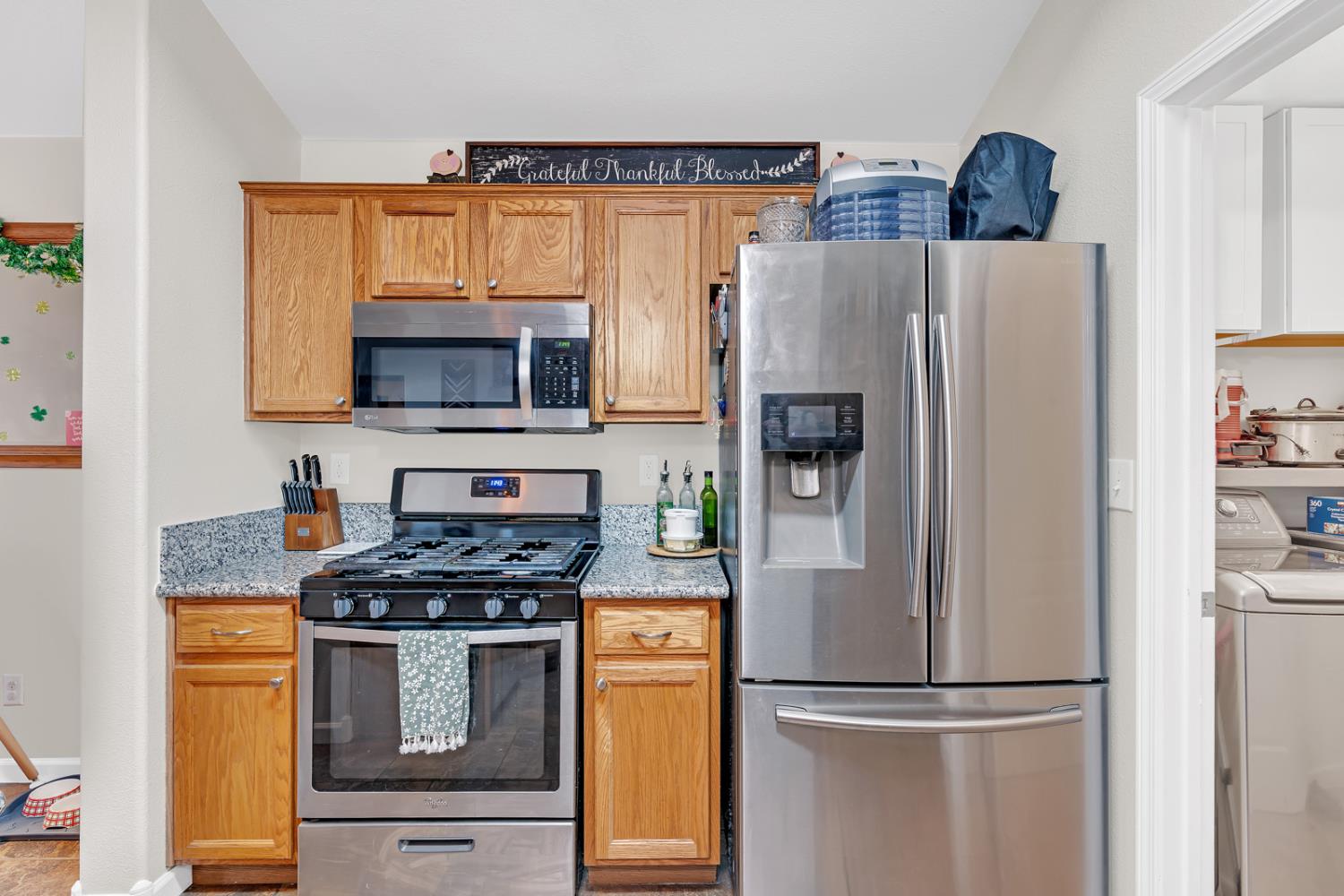 Detail Gallery Image 23 of 47 For 2200 Hanson Ave, Clovis,  CA 93611 - 3 Beds | 2 Baths