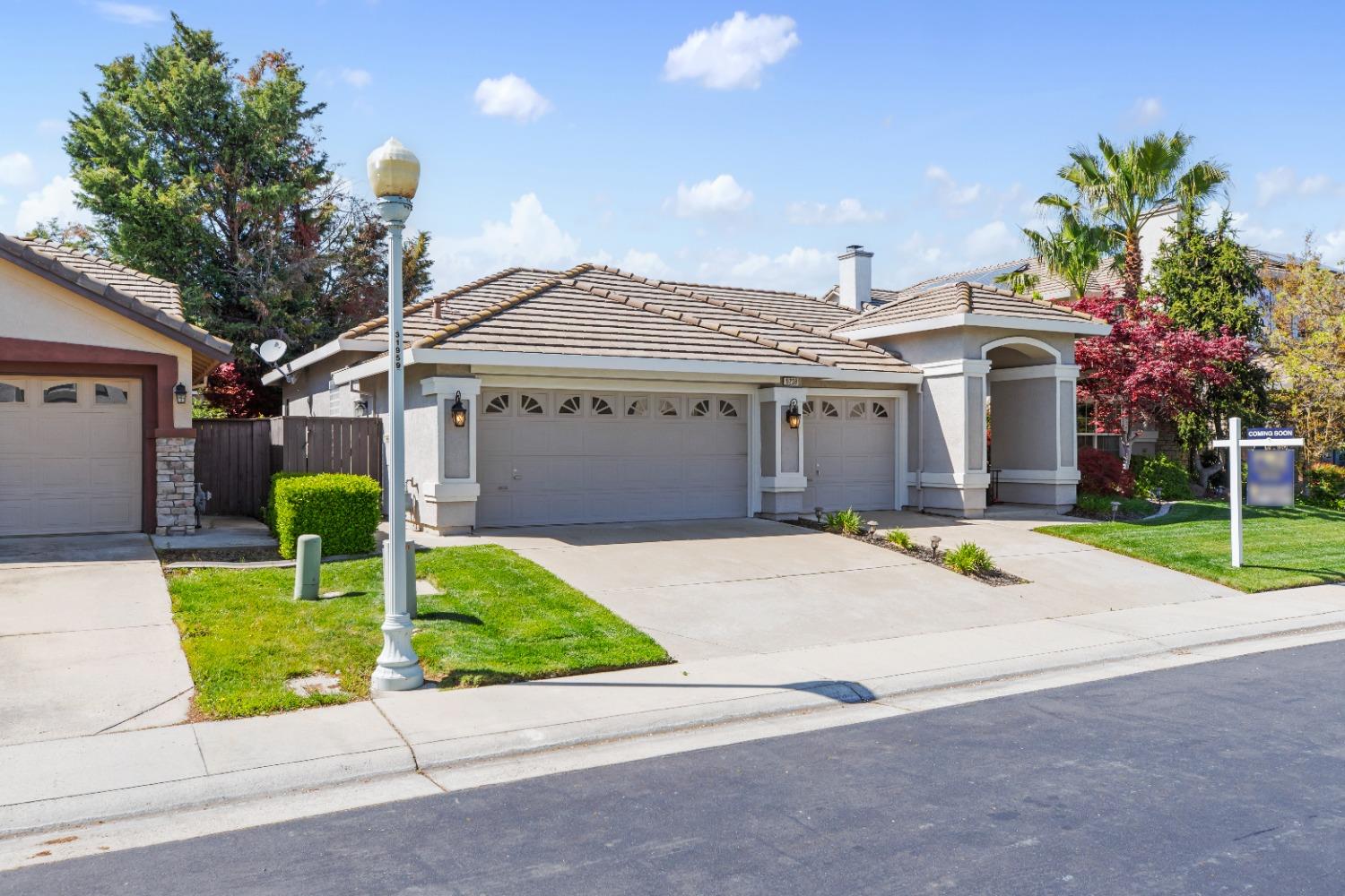 Detail Gallery Image 3 of 43 For 9238 Cape May Ct, Elk Grove,  CA 95758 - 4 Beds | 2 Baths