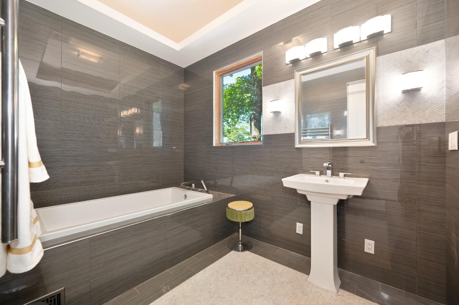 Detail Gallery Image 16 of 53 For 4026 Brinks Ln, Cool,  CA 95614 - 3 Beds | 4 Baths