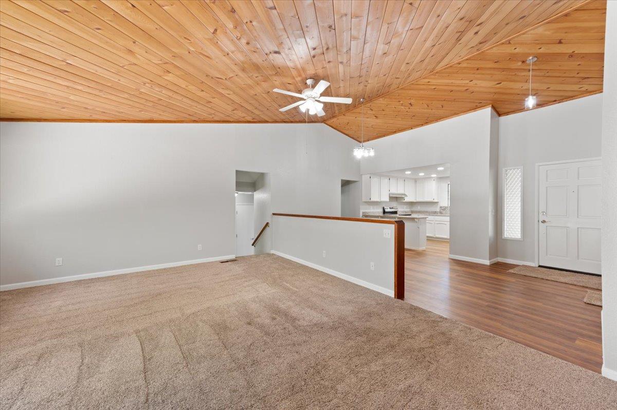 Detail Gallery Image 5 of 48 For 11216 Bobolink Way, Auburn,  CA 95602 - 3 Beds | 2 Baths