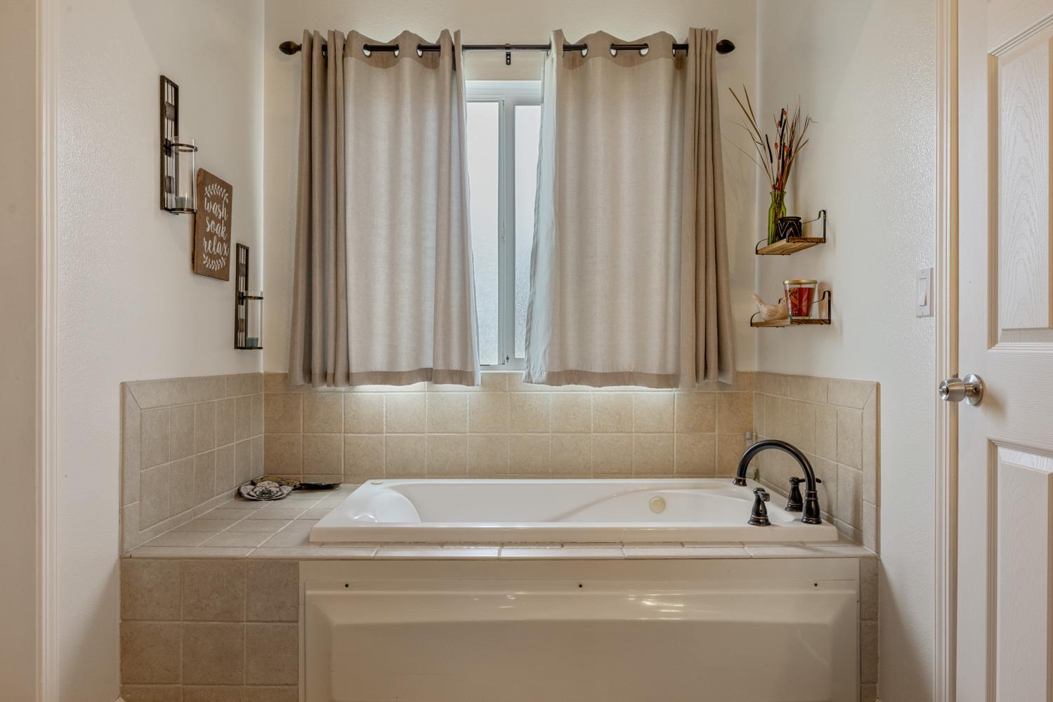 Detail Gallery Image 36 of 71 For 10501 Kimberly Dr, Manteca,  CA 95336 - 4 Beds | 3/1 Baths