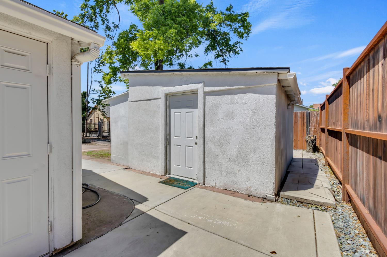 Detail Gallery Image 34 of 46 For 4345 48th St, Sacramento,  CA 95820 - 3 Beds | 2 Baths