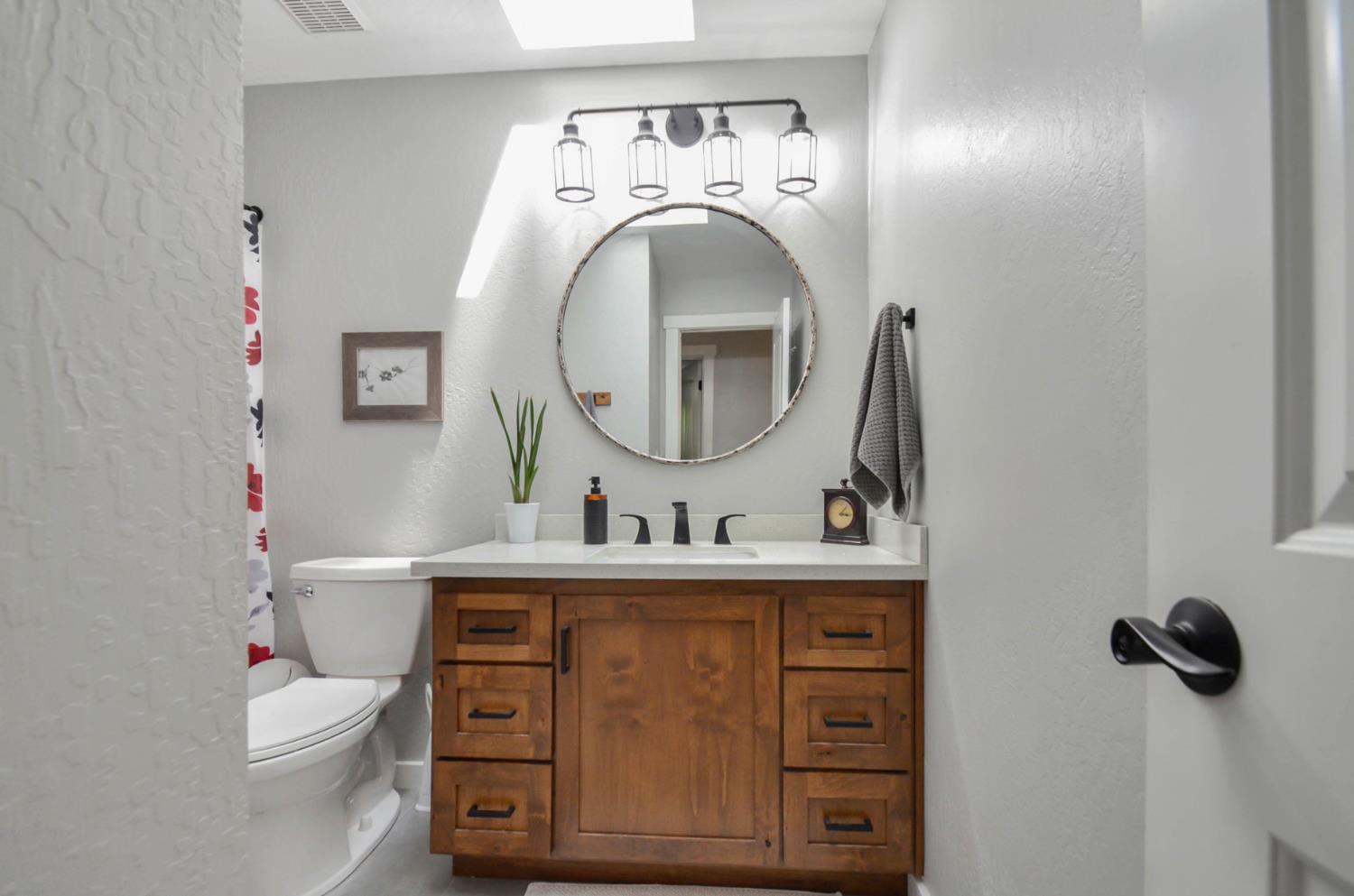 Detail Gallery Image 21 of 68 For 10376 Tabeaud Rd, Pine Grove,  CA 95665 - 3 Beds | 3 Baths