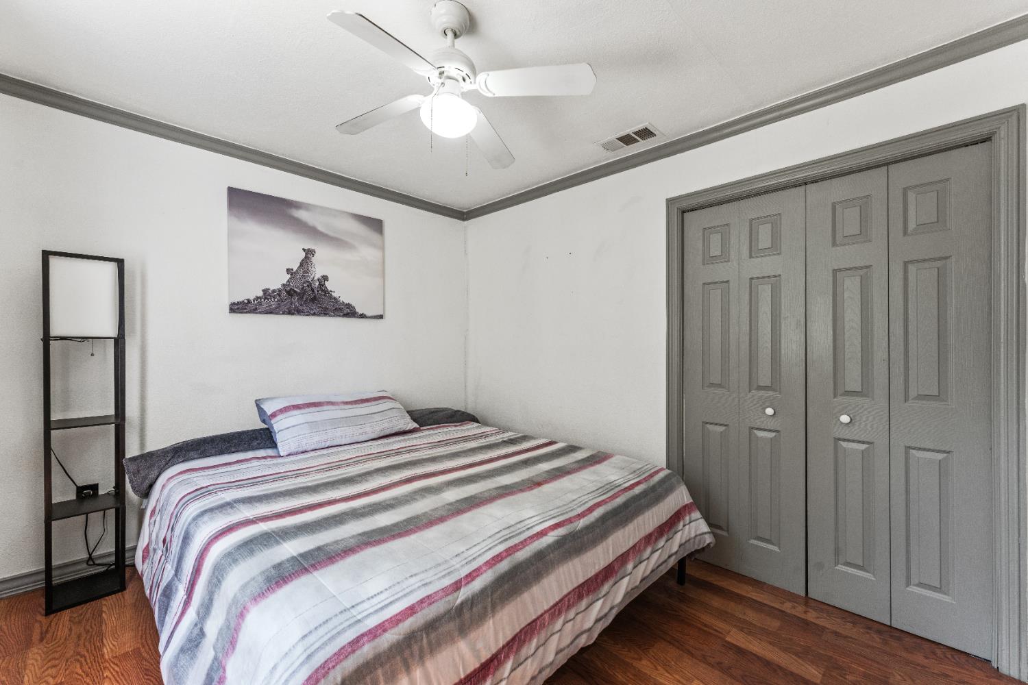 Detail Gallery Image 10 of 16 For 2344 Boxwood St, Sacramento,  CA 95815 - 3 Beds | 1 Baths