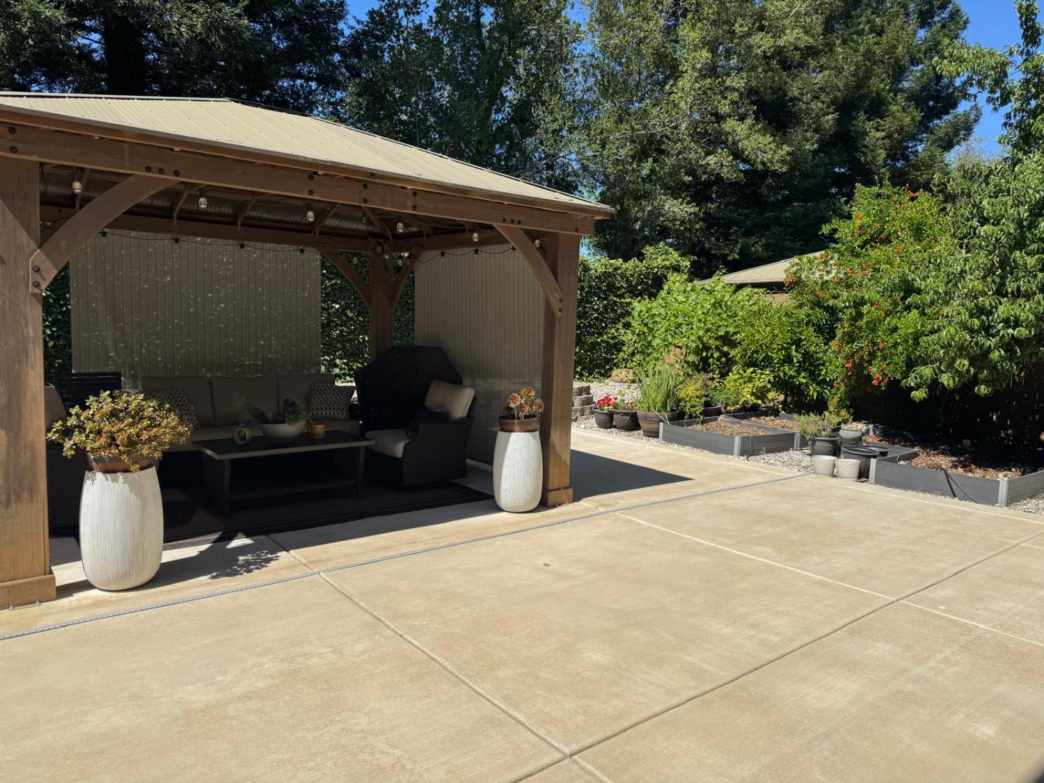 Detail Gallery Image 38 of 42 For 1045 Callander Way, Folsom,  CA 95630 - 4 Beds | 2/1 Baths