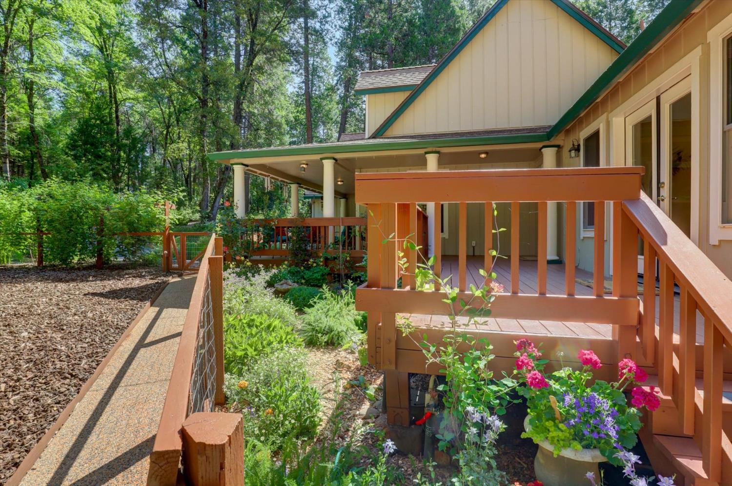 Detail Gallery Image 93 of 99 For 13459 Bass Trail, Grass Valley,  CA 95945 - 4 Beds | 3 Baths