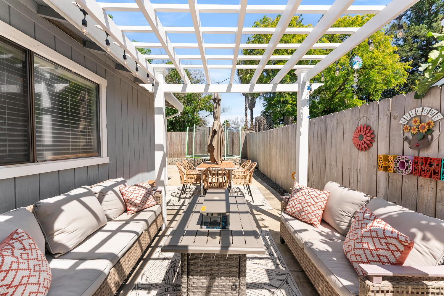 Detail Gallery Image 37 of 47 For 7679 Lakewood Park Dr, Sacramento,  CA 95828 - 2 Beds | 2 Baths