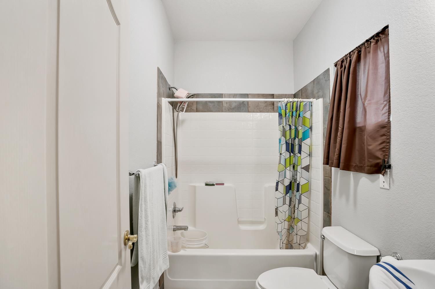 Detail Gallery Image 30 of 41 For 1877 Stabler Park Dr, Yuba City,  CA 95993 - 4 Beds | 3 Baths