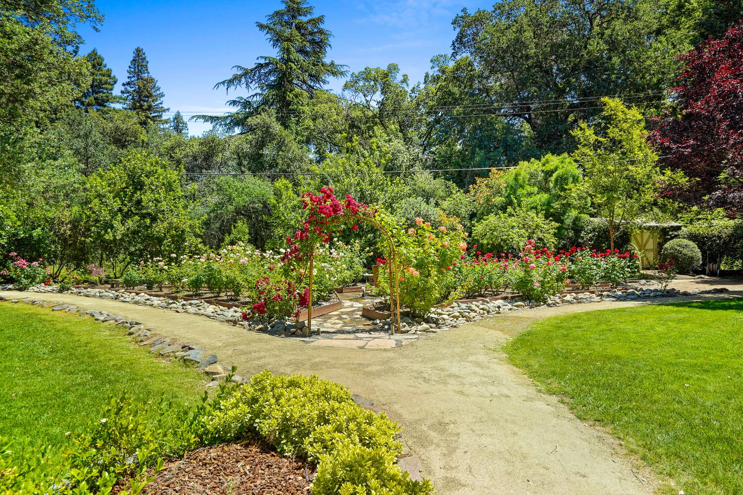Detail Gallery Image 74 of 89 For 510 Knightsbridge Ln, Sacramento,  CA 95864 - 6 Beds | 4/1 Baths