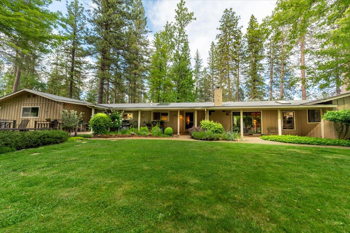 Karrys Place, Grass Valley, California image 39