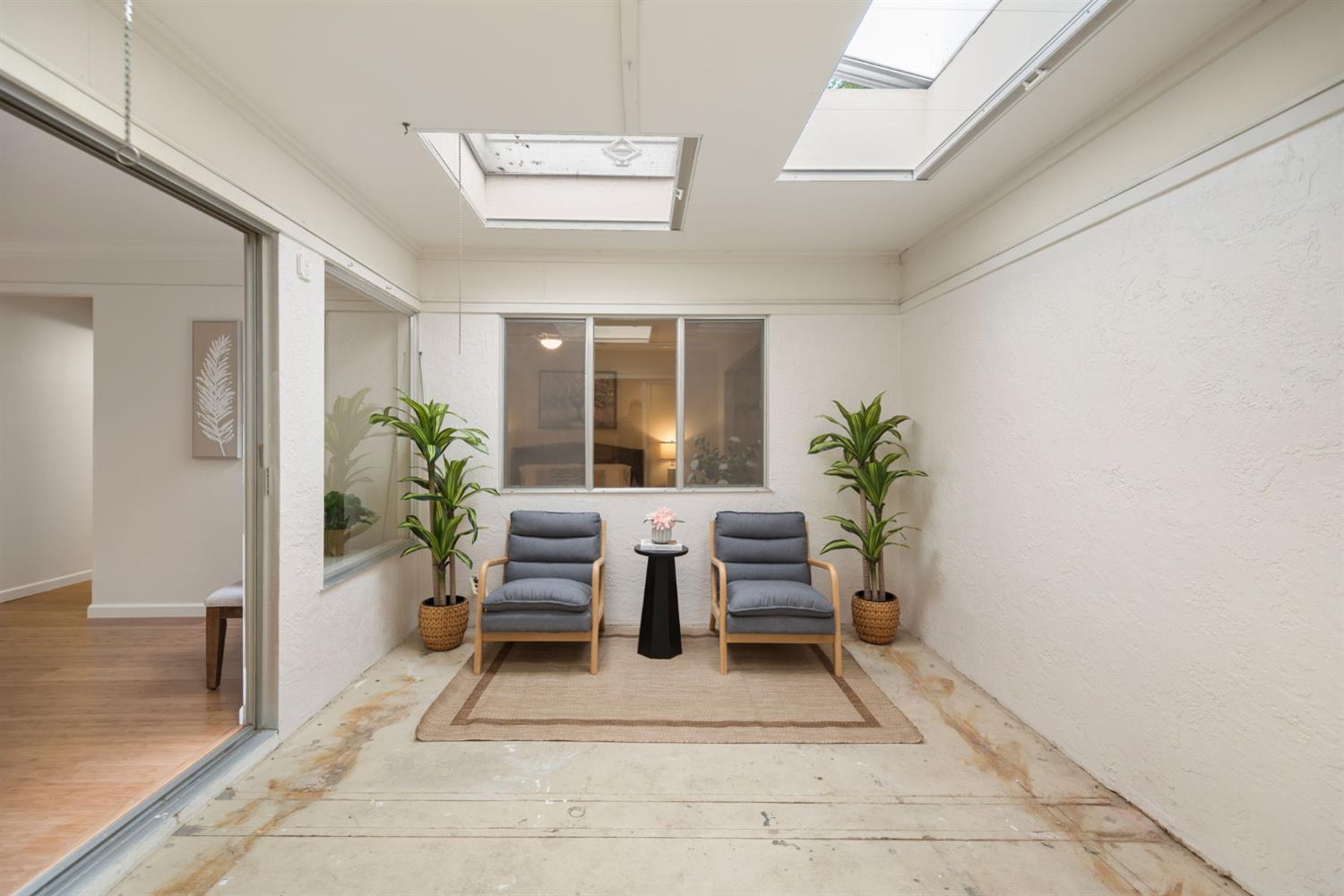 Detail Gallery Image 16 of 28 For 1833 Skycrest Dr #2,  Walnut Creek,  CA 94595 - 2 Beds | 2 Baths