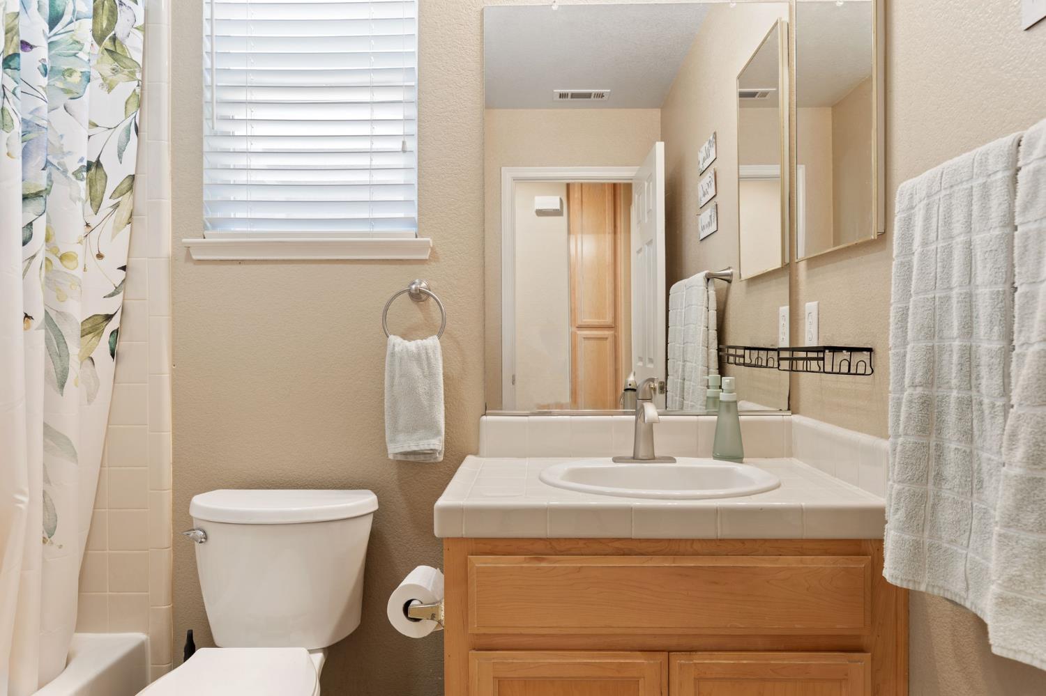 Detail Gallery Image 31 of 37 For 1931 Sanderling Ct, Rocklin,  CA 95765 - 5 Beds | 3 Baths