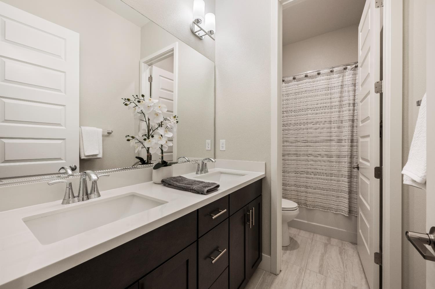 Detail Gallery Image 24 of 43 For 927 Greeley Ct, Cameron Park,  CA 95682 - 4 Beds | 3/1 Baths