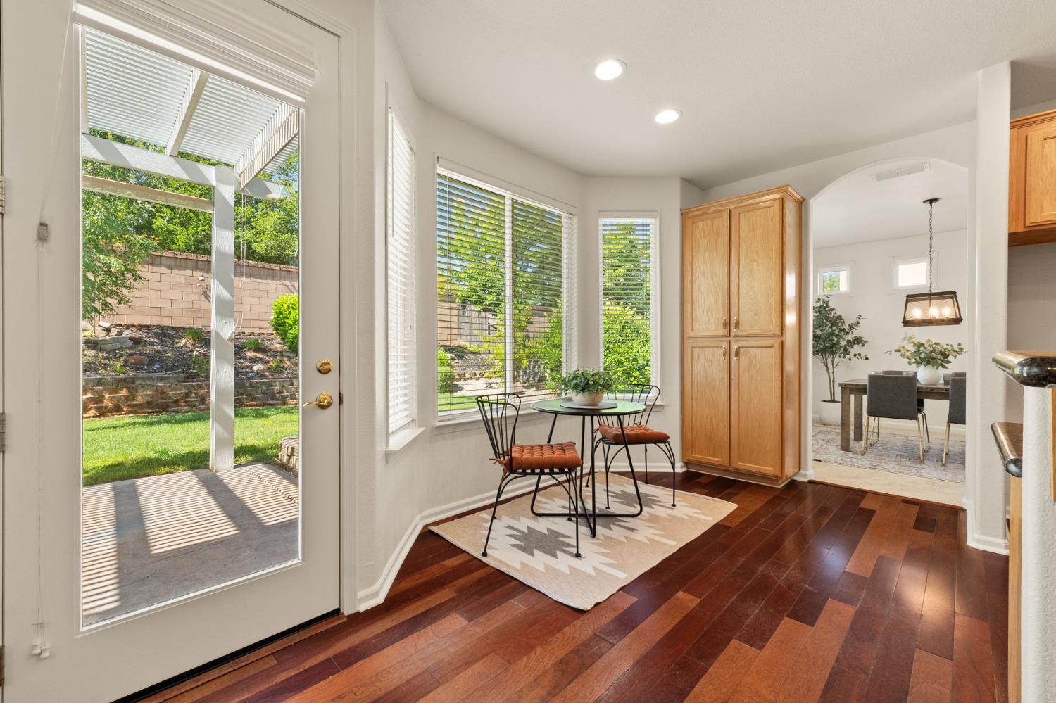Detail Gallery Image 20 of 53 For 1889 Broadford Dr, Folsom,  CA 95630 - 4 Beds | 3 Baths