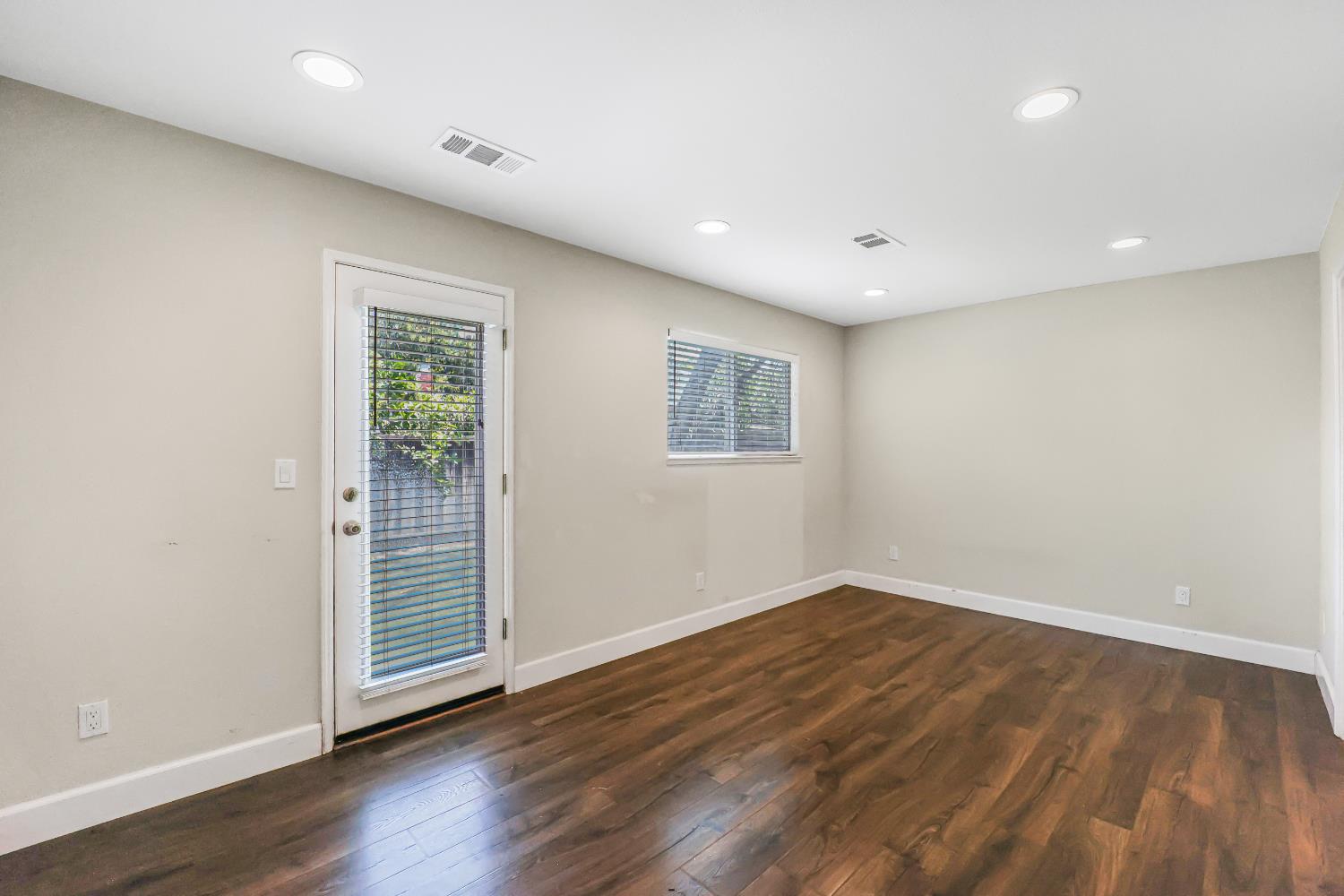 Detail Gallery Image 18 of 33 For 3498 Pitcairn Way, San Jose,  CA 95111 - 3 Beds | 2 Baths