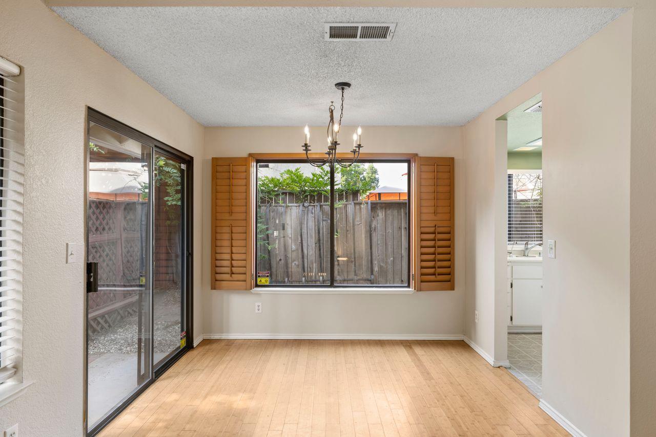 Detail Gallery Image 16 of 37 For 7 Whitecap Ct, Sacramento,  CA 95833 - 3 Beds | 2 Baths
