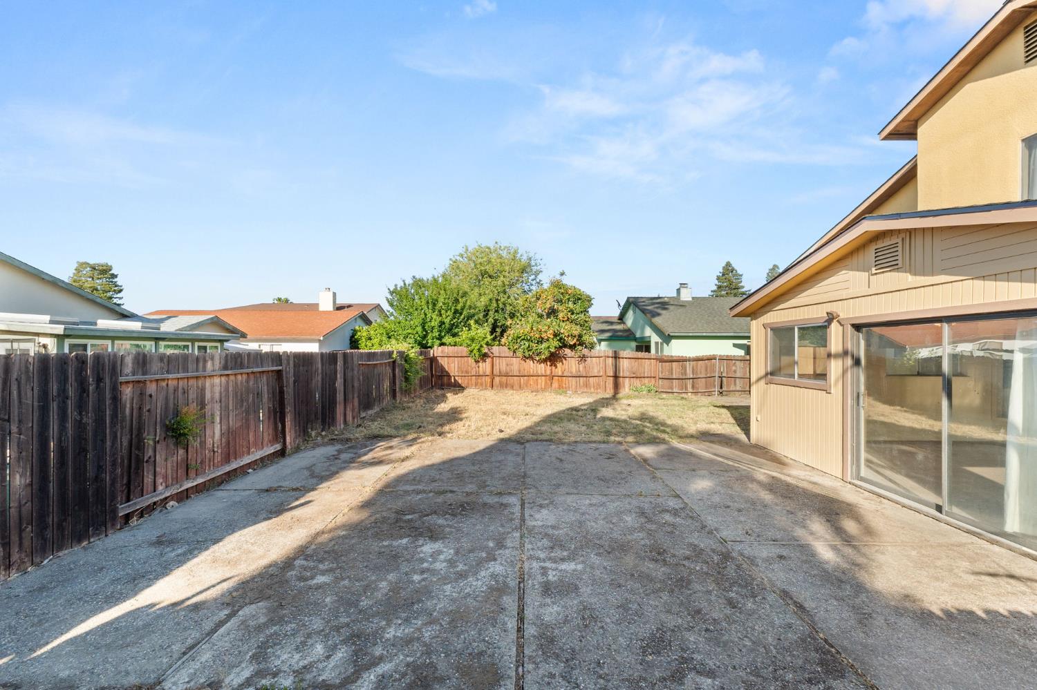 Detail Gallery Image 39 of 40 For 4195 Amapola Way, Sacramento,  CA 95823 - 4 Beds | 2/1 Baths
