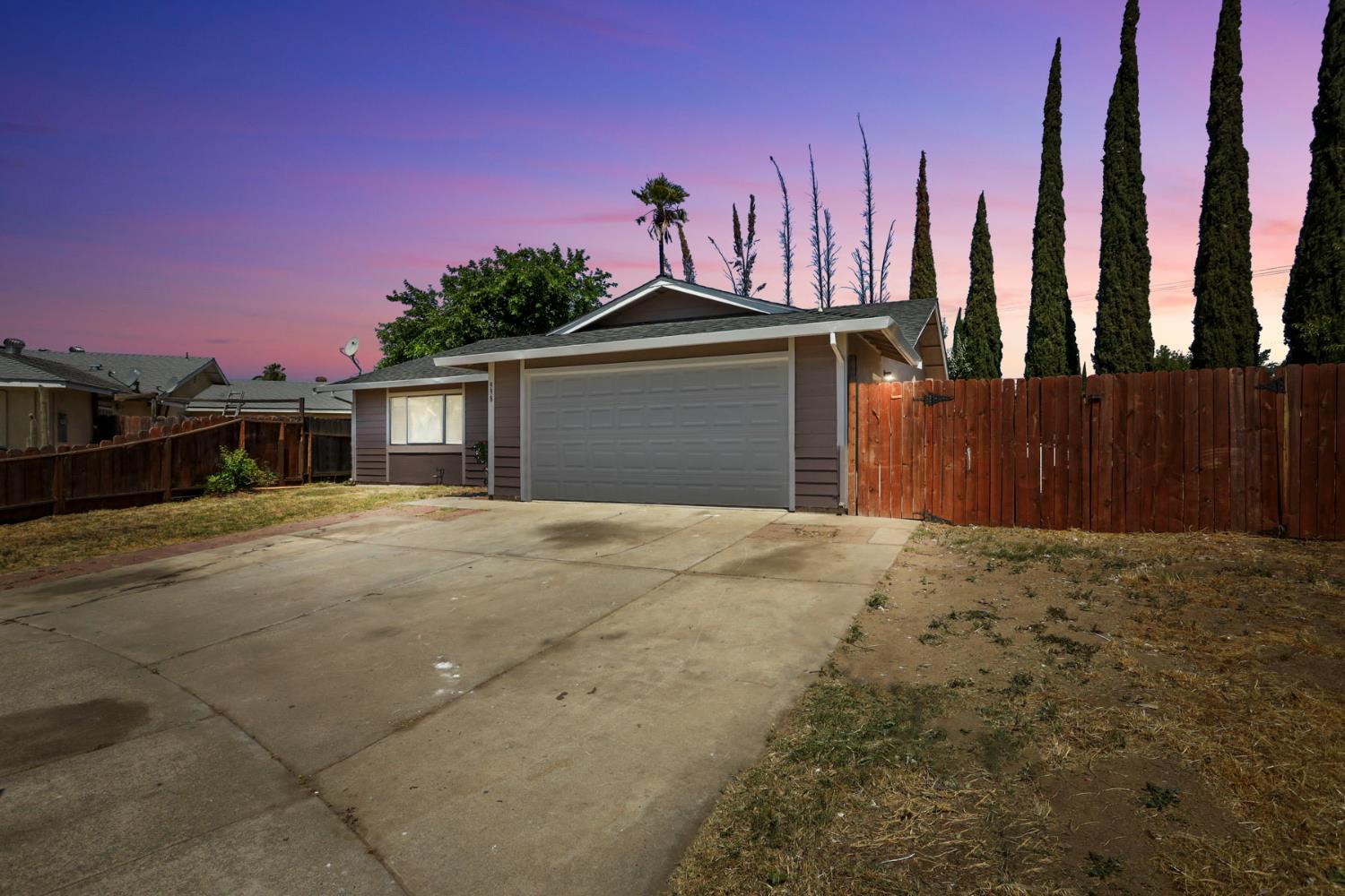 Detail Gallery Image 1 of 32 For 998 Pfister Pl, Manteca,  CA 95336 - 3 Beds | 2 Baths