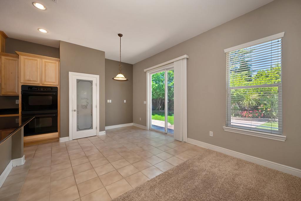 Detail Gallery Image 34 of 87 For 5729 Northborough Dr, Sacramento,  CA 95835 - 4 Beds | 3/1 Baths