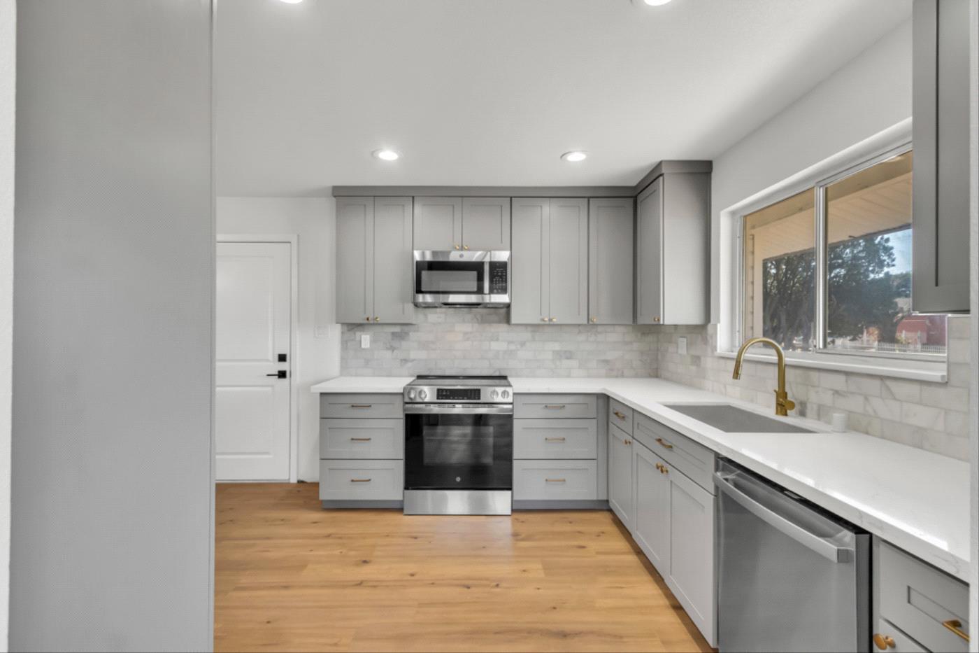 Detail Gallery Image 18 of 43 For 10518 Mills Acres Cir, Rancho Cordova,  CA 95670 - 3 Beds | 2 Baths