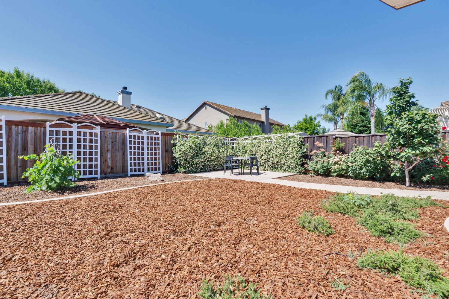 Detail Gallery Image 26 of 34 For 9588 Fetlock Way, Elk Grove,  CA 95624 - 3 Beds | 2 Baths