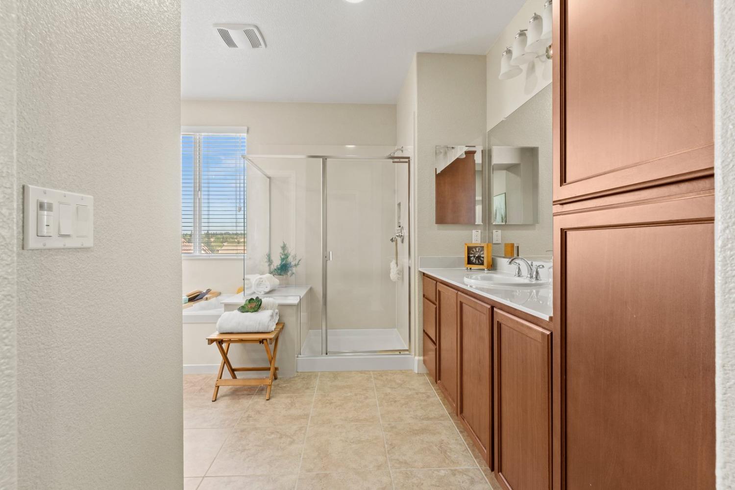 Detail Gallery Image 63 of 73 For 6307 Lookout Pass Way, Rocklin,  CA 95765 - 4 Beds | 3/1 Baths