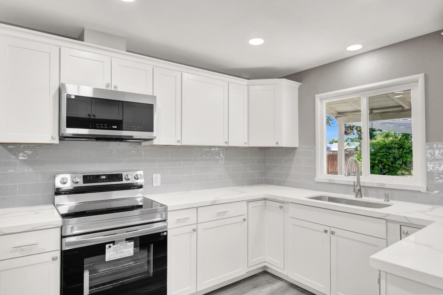 Detail Gallery Image 14 of 49 For 1523 Overholtzer Dr, Modesto,  CA 95355 - 3 Beds | 1 Baths