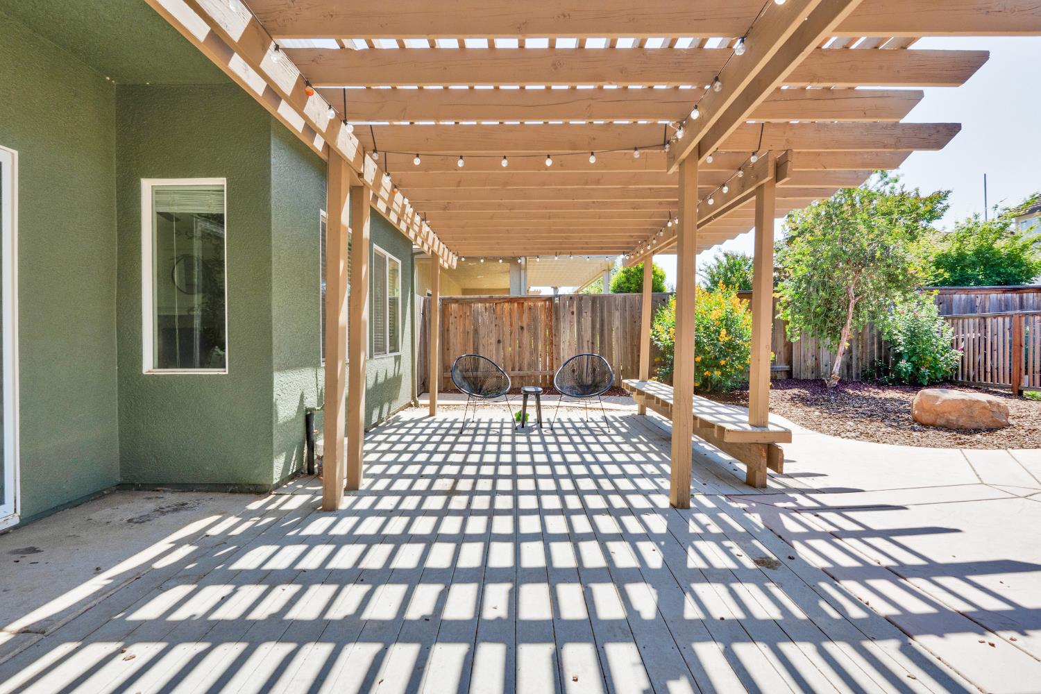 Detail Gallery Image 24 of 34 For 9588 Fetlock Way, Elk Grove,  CA 95624 - 3 Beds | 2 Baths