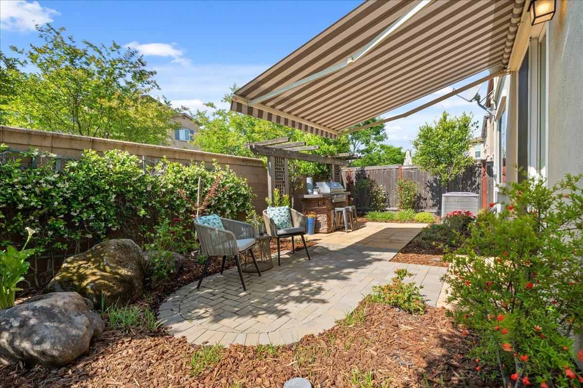 Detail Gallery Image 47 of 54 For 1032 Oakbriar Cir, Roseville,  CA 95747 - 4 Beds | 3 Baths