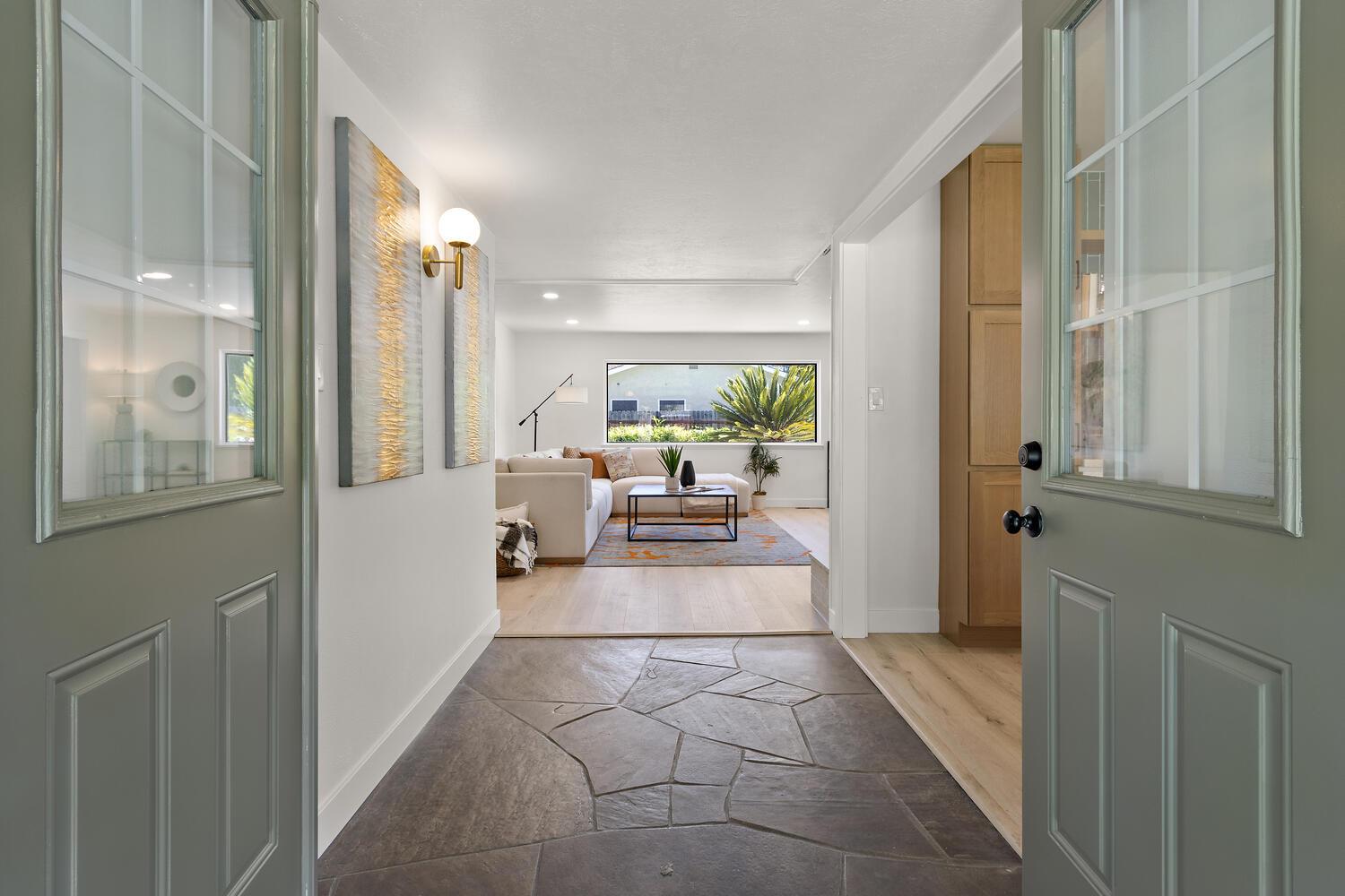 Detail Gallery Image 4 of 39 For 3300 Club Ln, Sacramento,  CA 95821 - 4 Beds | 2/1 Baths