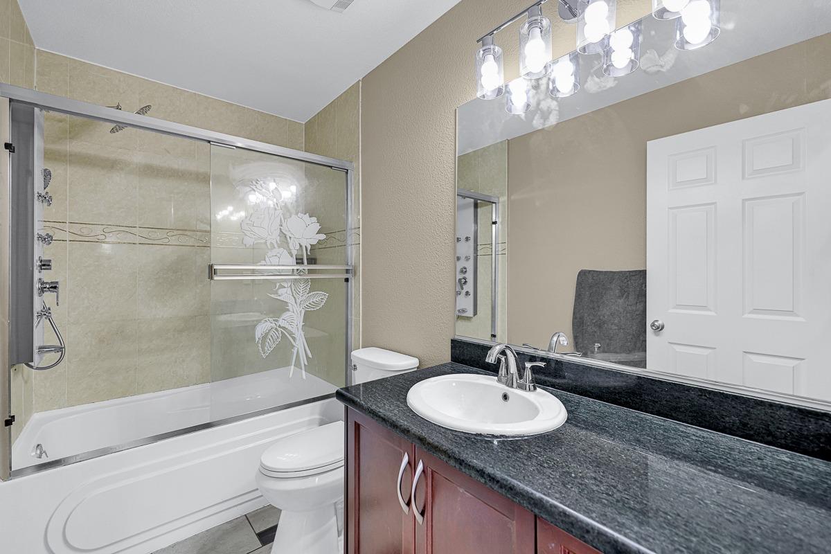 Detail Gallery Image 36 of 51 For 19539 Meekland Ave, Hayward,  CA 94541 - 3 Beds | 3 Baths
