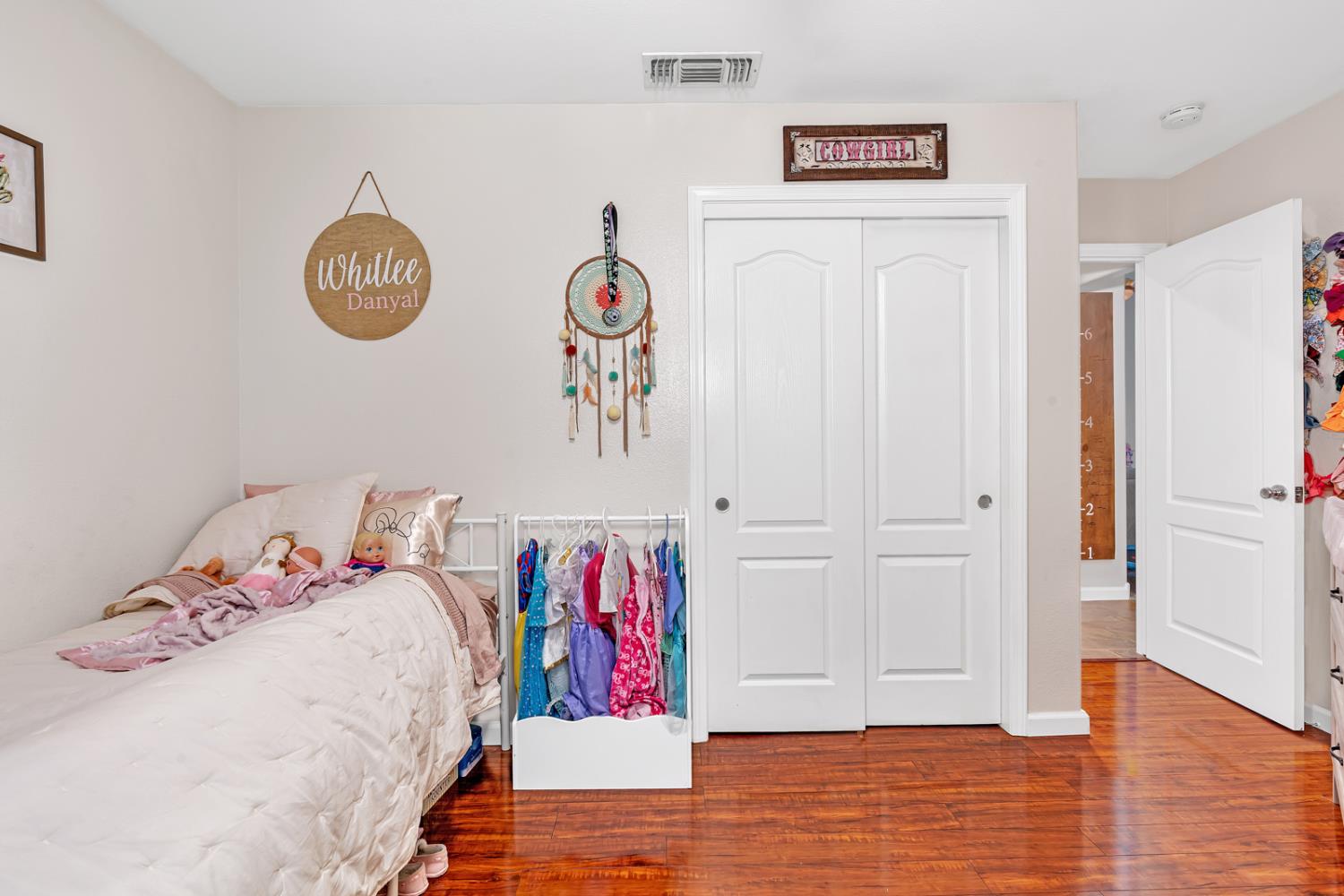 Detail Gallery Image 30 of 47 For 2200 Hanson Ave, Clovis,  CA 93611 - 3 Beds | 2 Baths