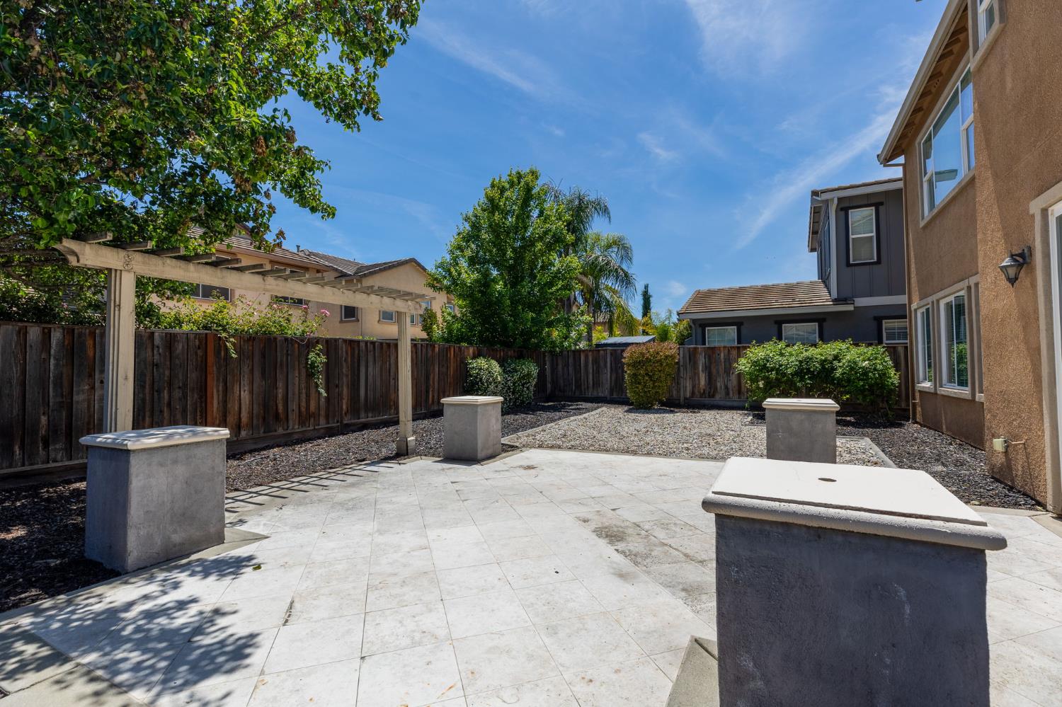 Detail Gallery Image 39 of 43 For 2229 Eastwood Dr, Roseville,  CA 95747 - 4 Beds | 3 Baths