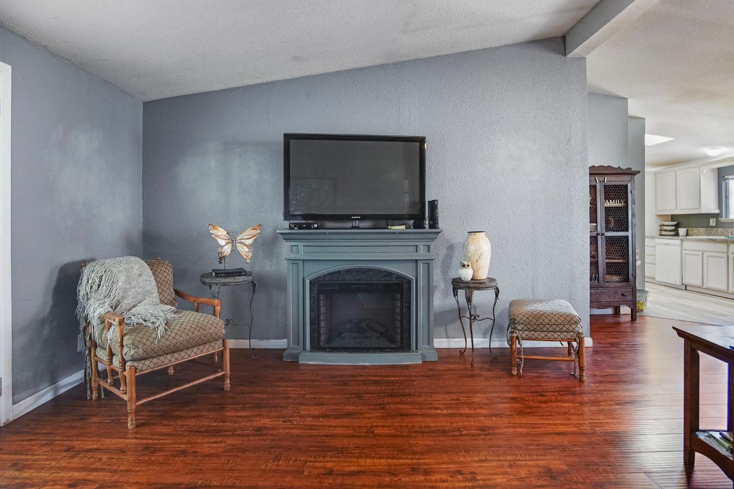 Detail Gallery Image 5 of 8 For 1500 Held Dr 17, Modesto,  CA 95355 - 3 Beds | 2 Baths