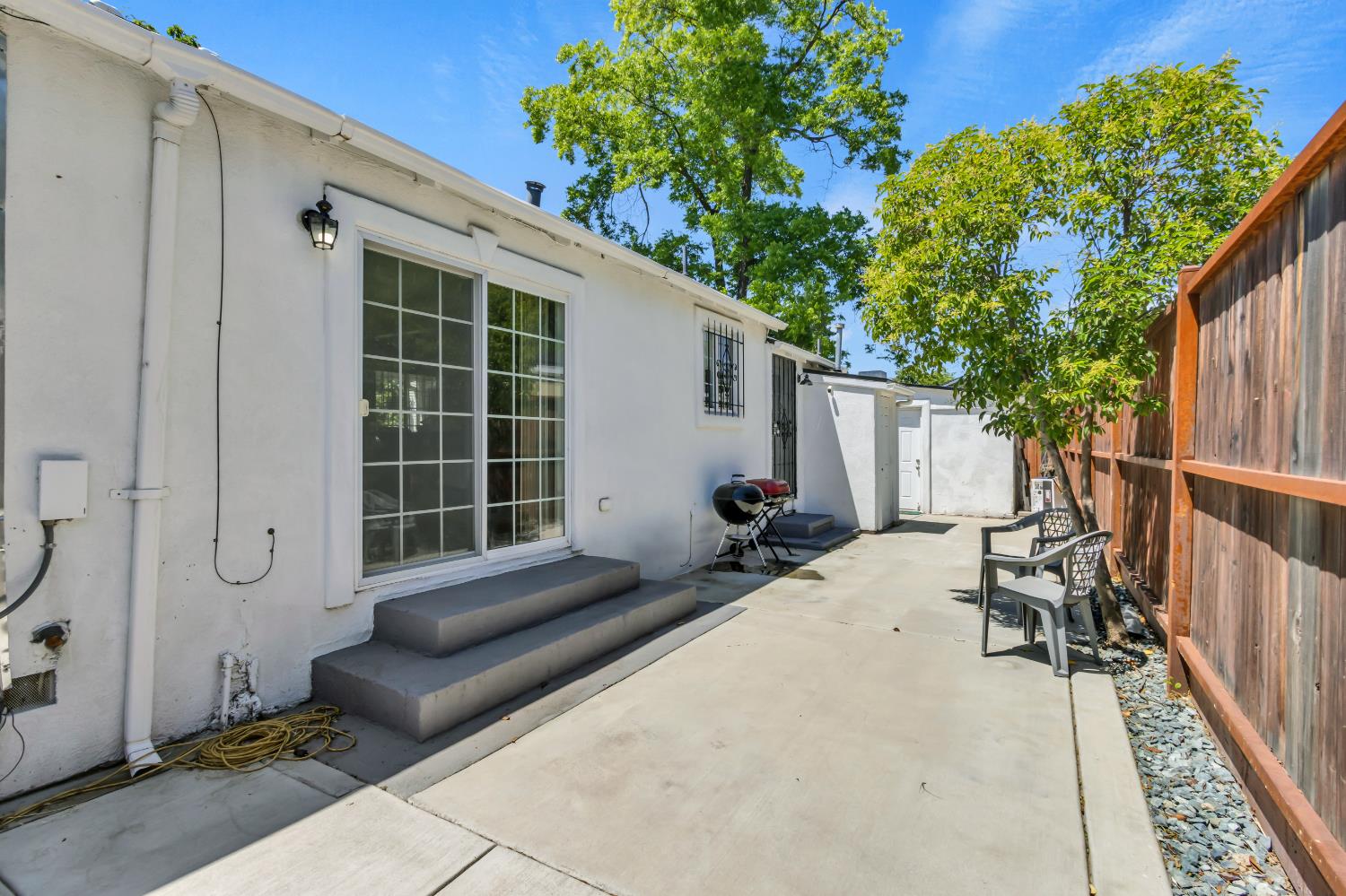 Detail Gallery Image 33 of 46 For 4345 48th St, Sacramento,  CA 95820 - 3 Beds | 2 Baths