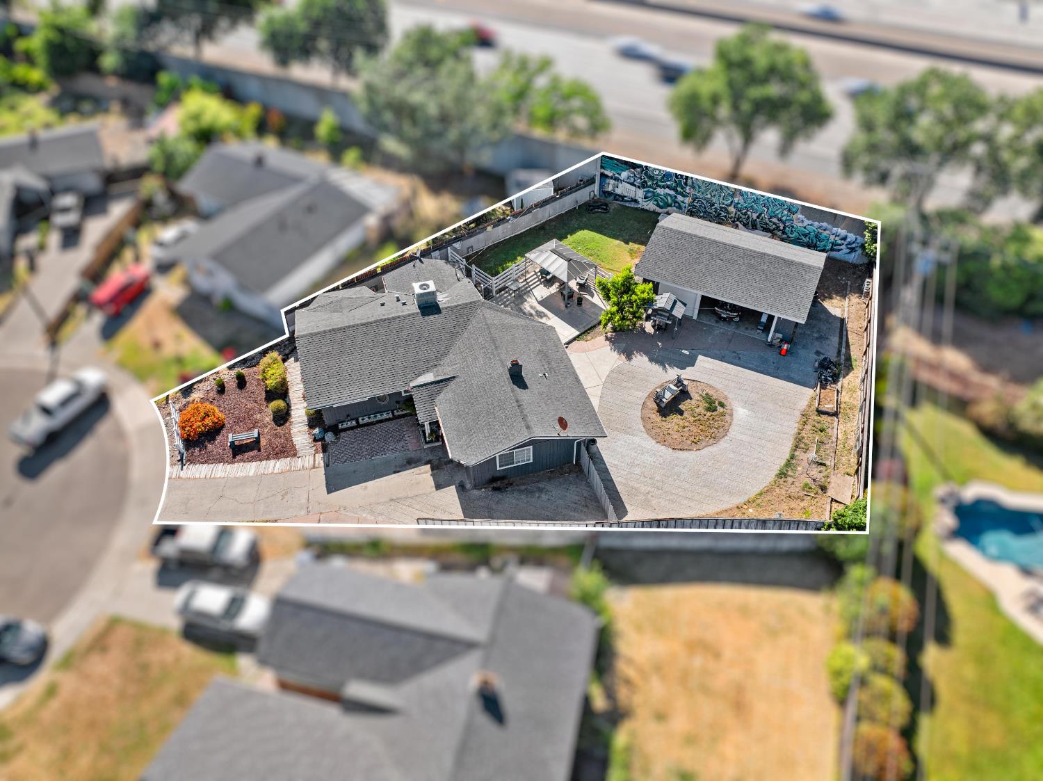 Detail Gallery Image 4 of 30 For 7105 Sweetwood Ct, Citrus Heights,  CA 95621 - 4 Beds | 2 Baths