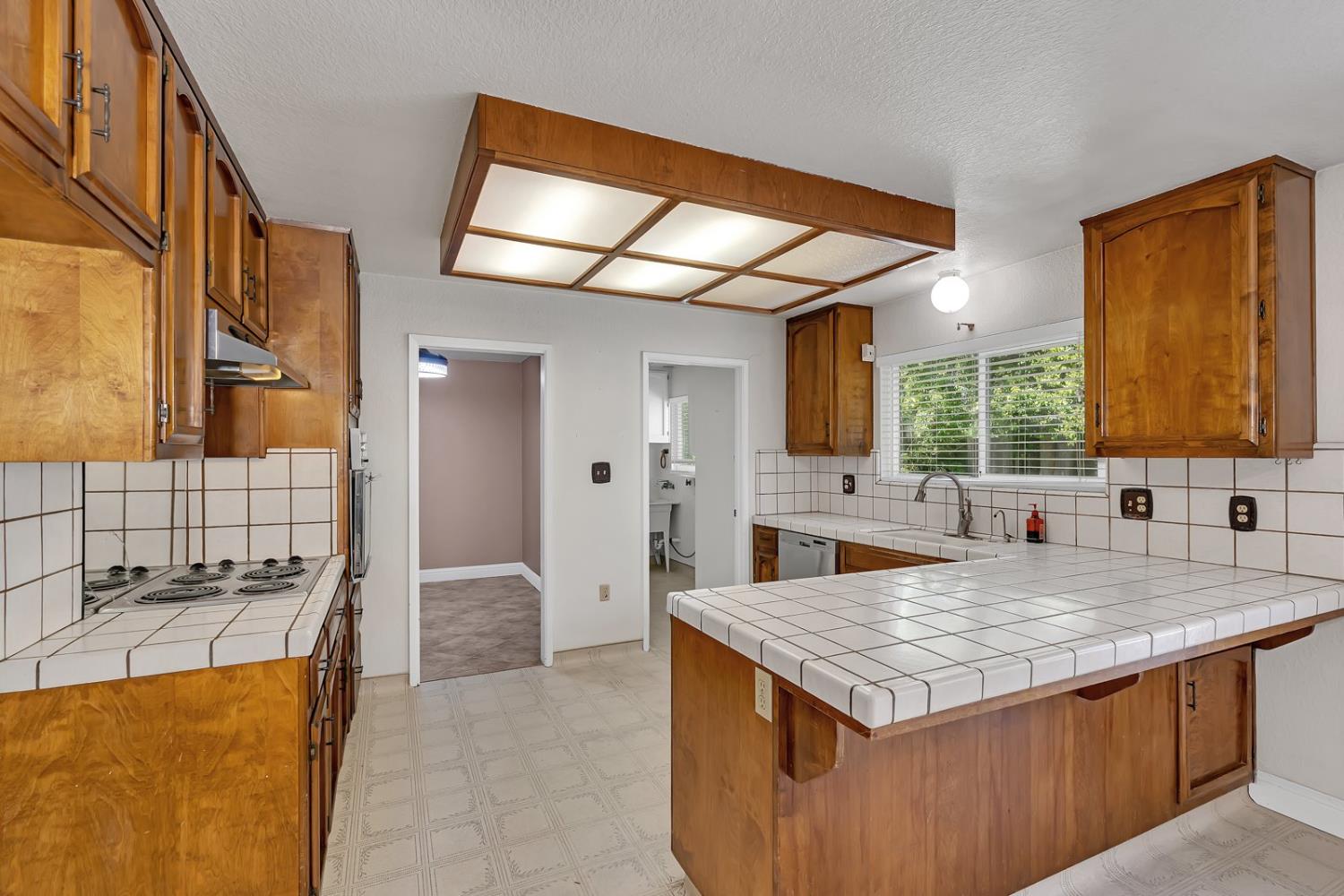 Detail Gallery Image 15 of 44 For 373 Foxmeadow Way, Los Banos,  CA 93635 - 4 Beds | 2 Baths