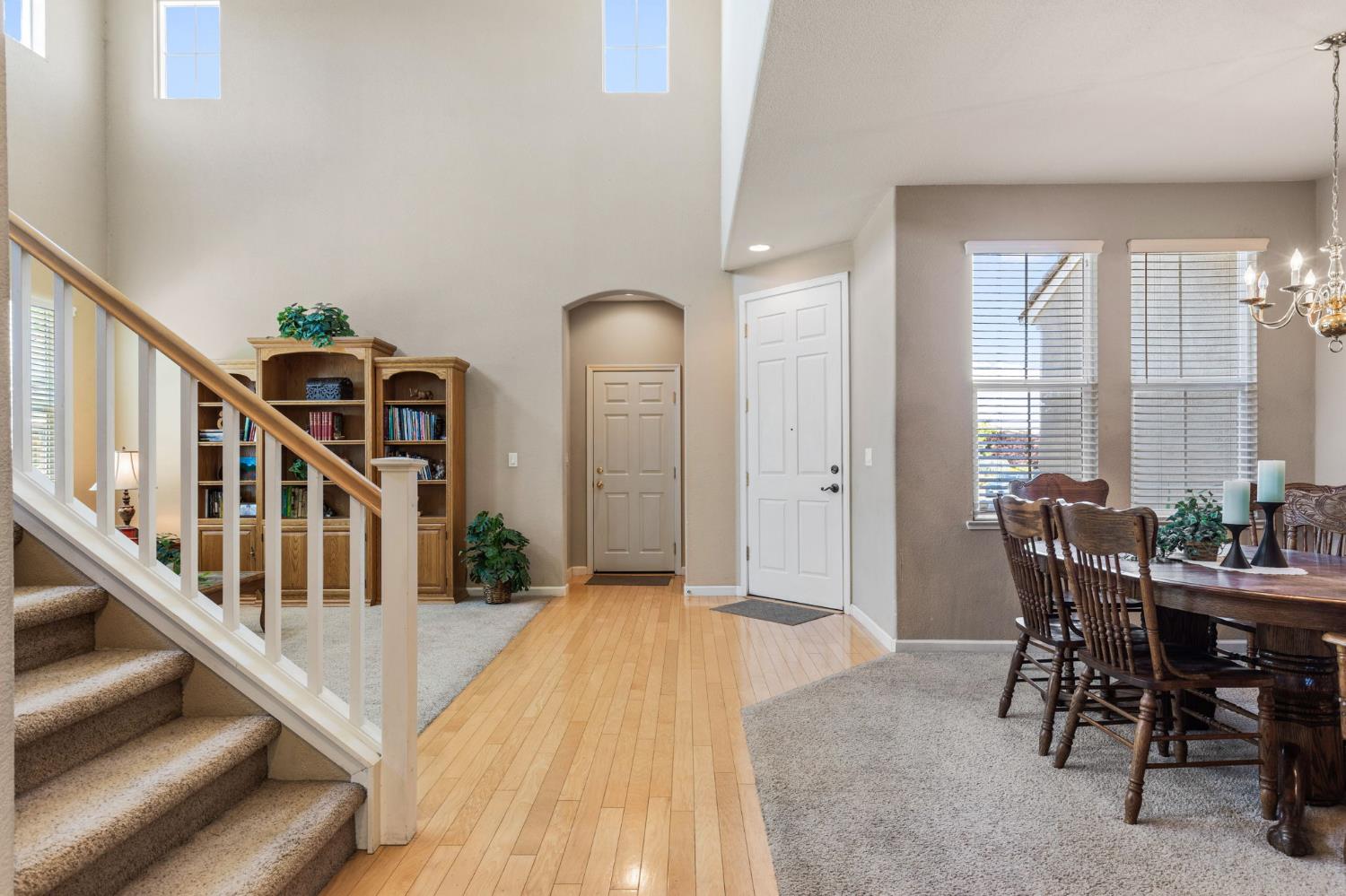 Detail Gallery Image 5 of 37 For 1931 Sanderling Ct, Rocklin,  CA 95765 - 5 Beds | 3 Baths