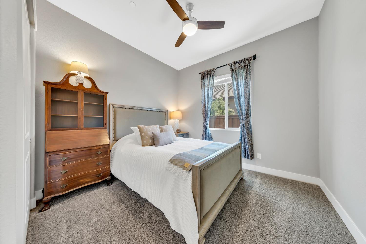 Detail Gallery Image 6 of 48 For 368 Olivadi Way, Sacramento,  CA 95834 - 3 Beds | 2/1 Baths