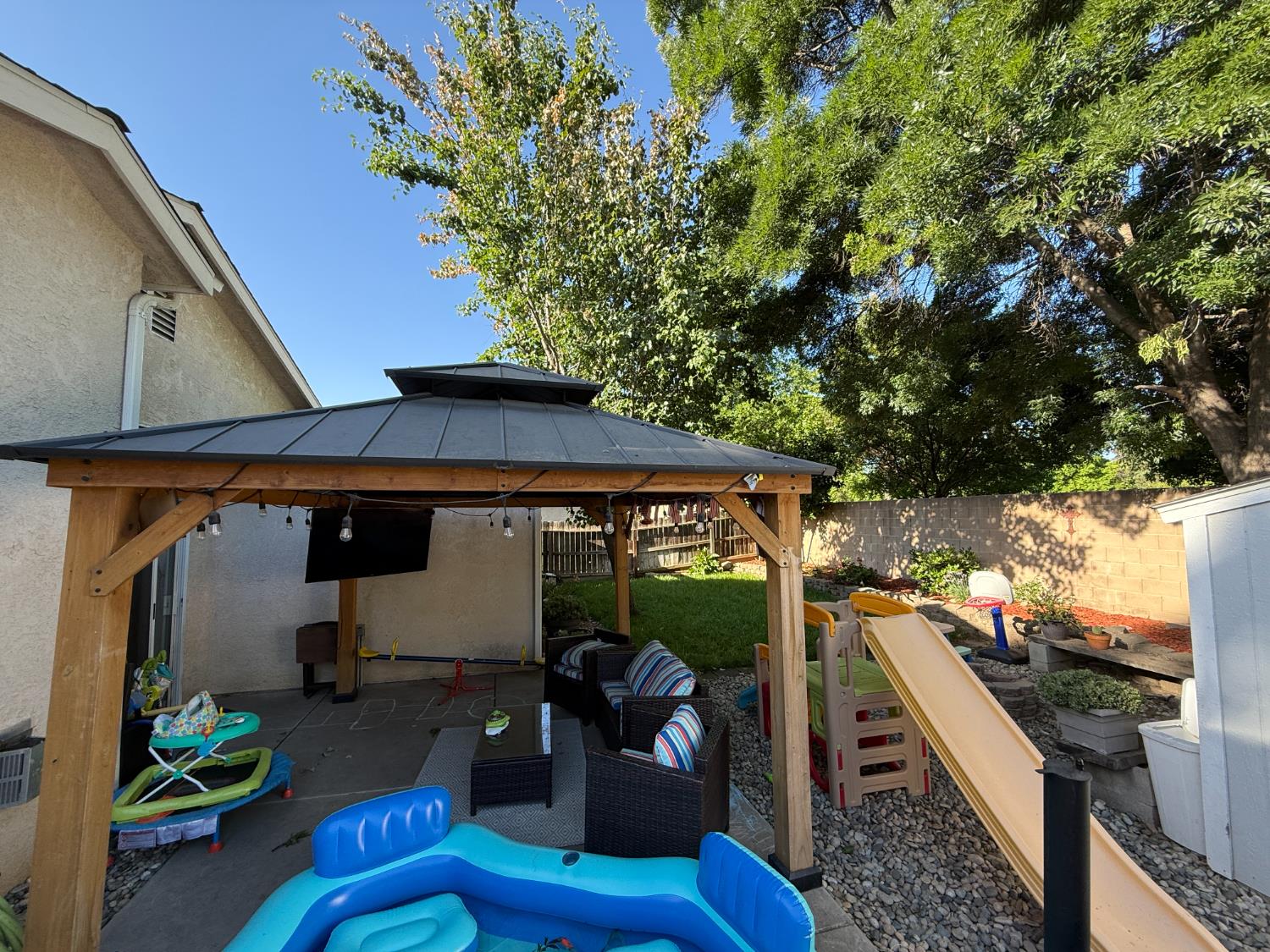 Detail Gallery Image 39 of 47 For 2200 Hanson Ave, Clovis,  CA 93611 - 3 Beds | 2 Baths