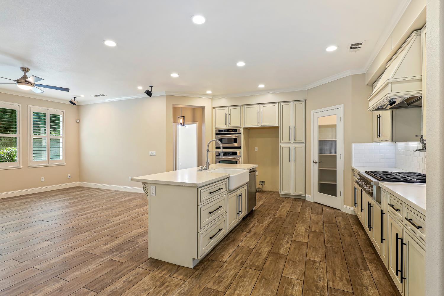 Detail Gallery Image 53 of 80 For 5806 Lagrande Way, Stockton,  CA 95219 - 4 Beds | 3 Baths