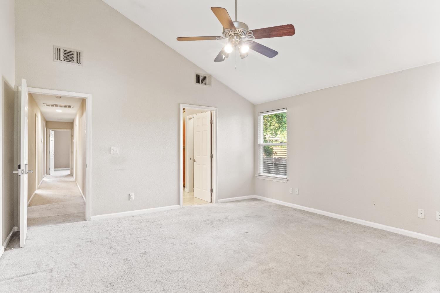 Detail Gallery Image 23 of 49 For 7948 Orange Ave, Fair Oaks,  CA 95628 - 4 Beds | 3 Baths