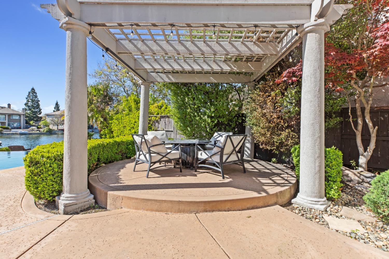 Detail Gallery Image 33 of 43 For 9238 Cape May Ct, Elk Grove,  CA 95758 - 4 Beds | 2 Baths